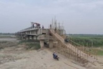 जोखिमपूर्ण बन्दै कमलाको काठे पुल